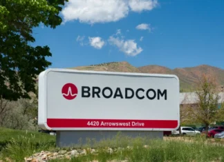 Broadcom (AVGO) Q3 Earnings Soar: 22% Revenue Growth and 47% Jump in Cash Flow Driven by AI Demand